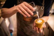 麻豆网清晨社区热议全纪录——粉丝文化社区精选